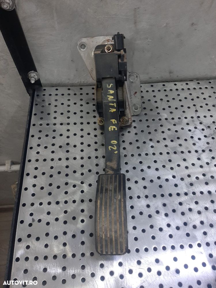 pedala acceleratie  2.0 crdi hyundai santa fe 2002  0281002446  32705-26000 - 1