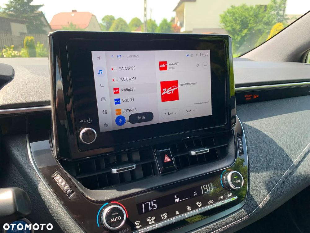 Toyota Corolla 1.8 Hybrid Comfort - 18