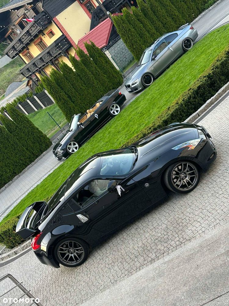 Nissan 370 Z 3.7 V6 - 12