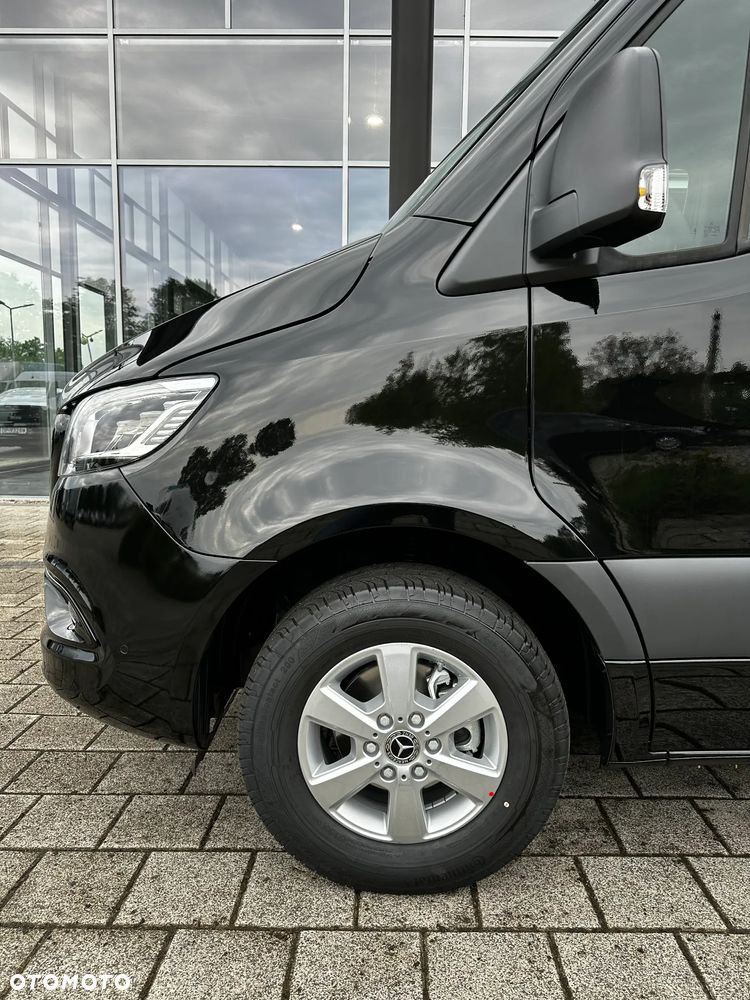 Mercedes-Benz Sprinter - 35