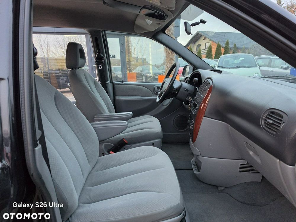 Chrysler Voyager - 36