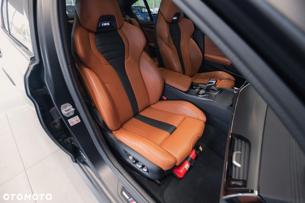 BMW M5 Competition - 16