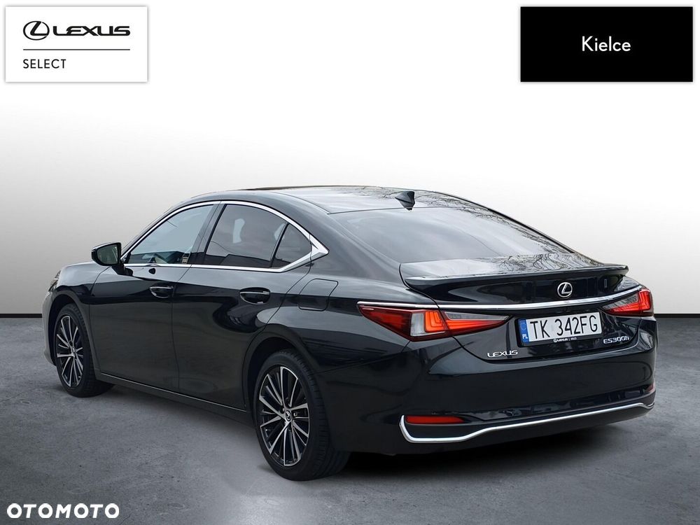 Lexus ES 300h Business Edition - 4