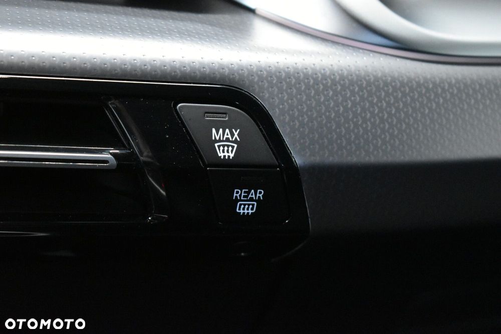 BMW X1 sDrive18i M Sport - 18