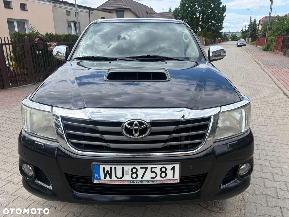 Toyota Hilux 3.0 D-4D Invincible - 4