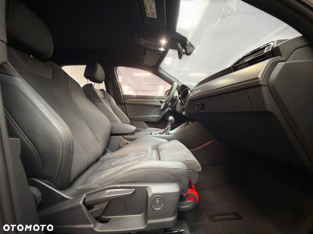 Audi Q3 35 TFSI mHEV S-Line S tronic - 23