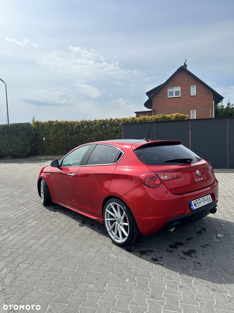 Alfa Romeo Giulietta - 2