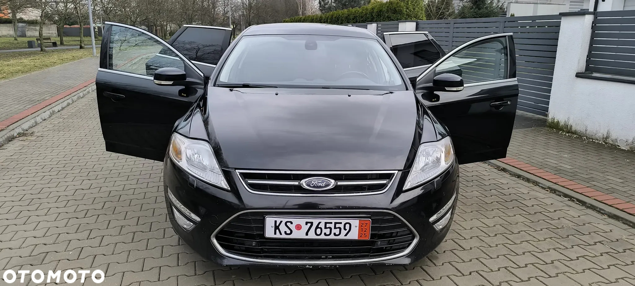 Ford Mondeo 2.0 EcoBoost Titanium - 27
