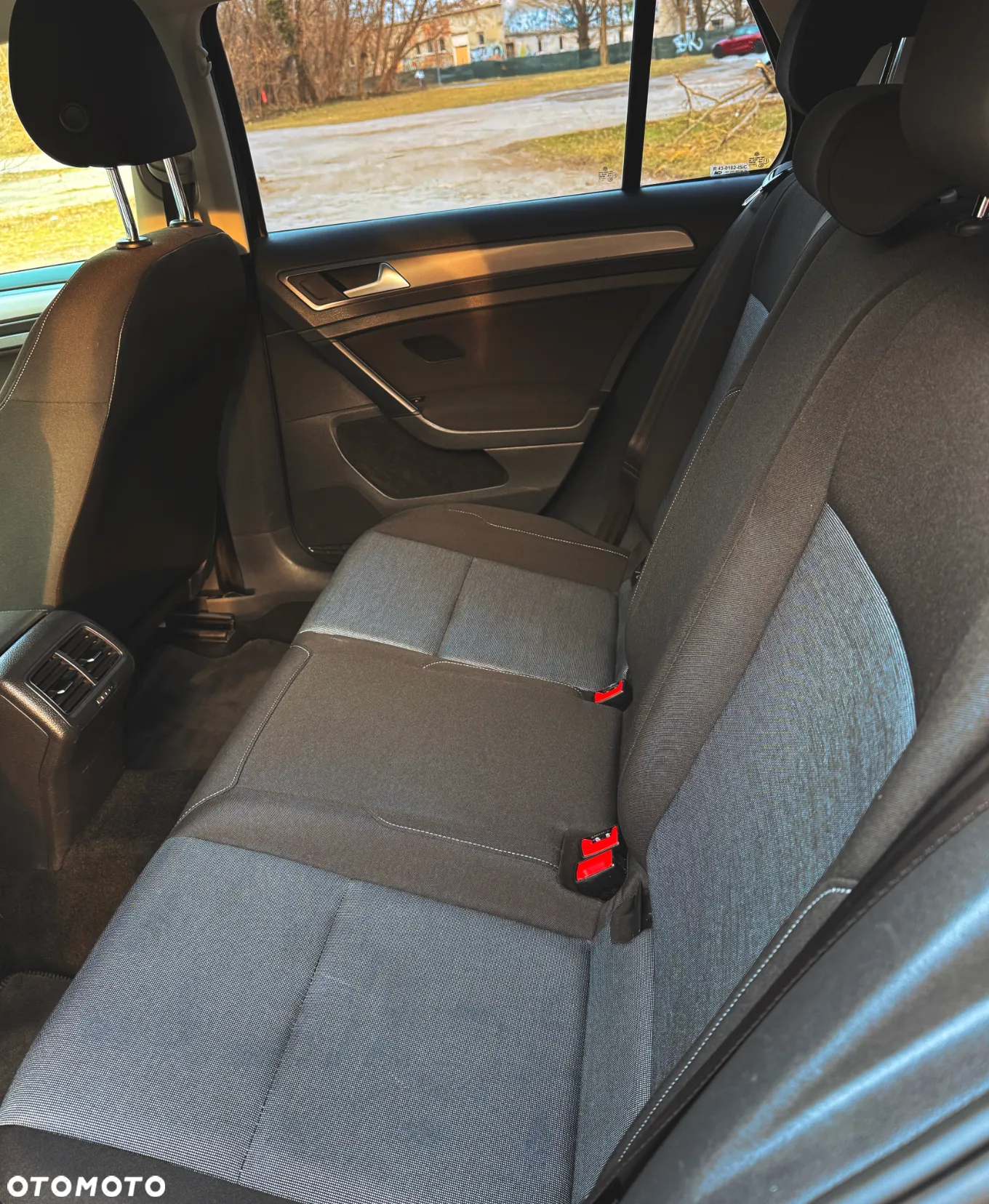 Volkswagen Golf VII 1.6 TDI BMT Trendline - 12