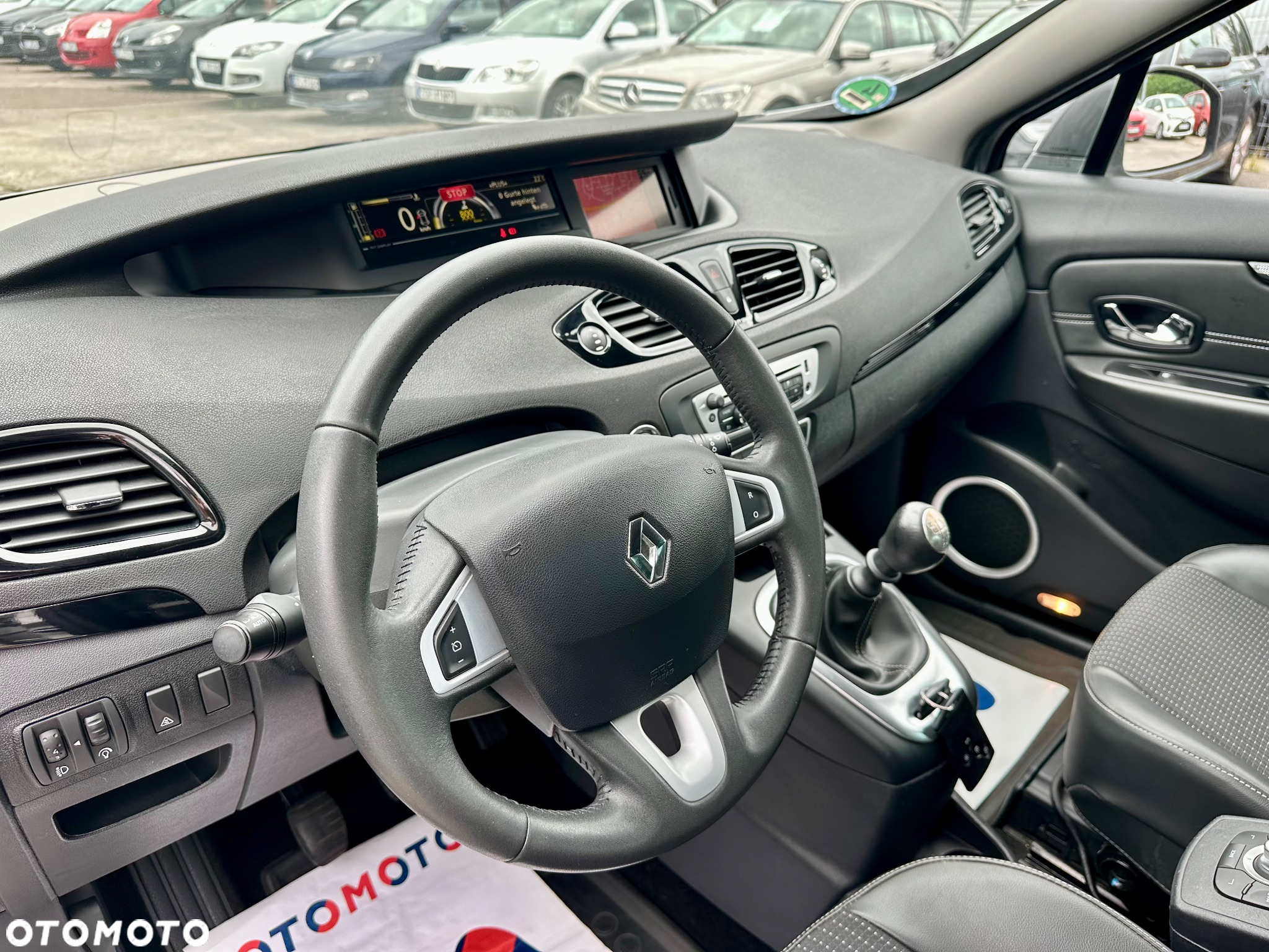 Renault Scenic 1.4 16V TCE Privilege - 11