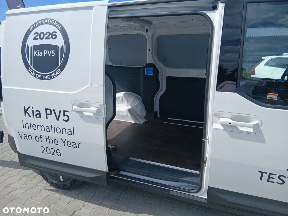 Kia PV5 - 10