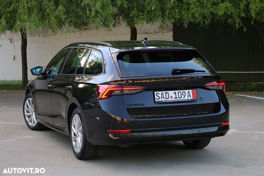 Skoda Octavia 2.0 TDI DSG Sportline - 14