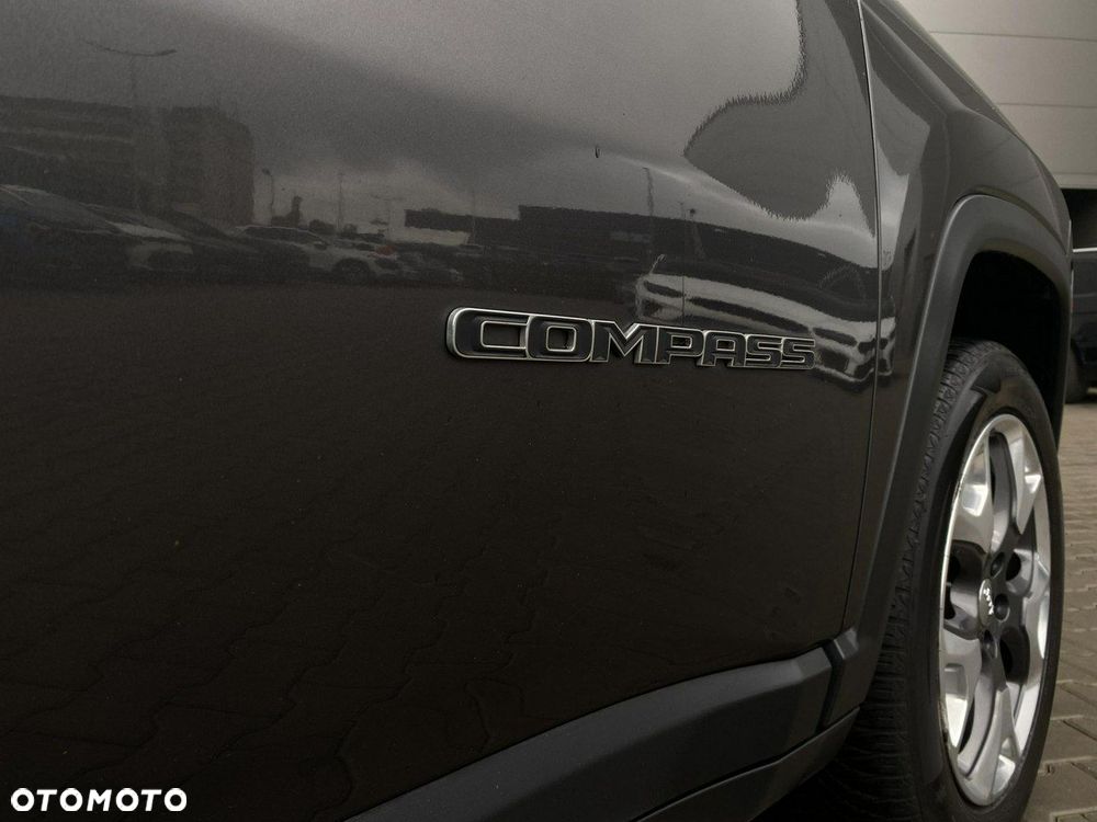 Jeep Compass - 24