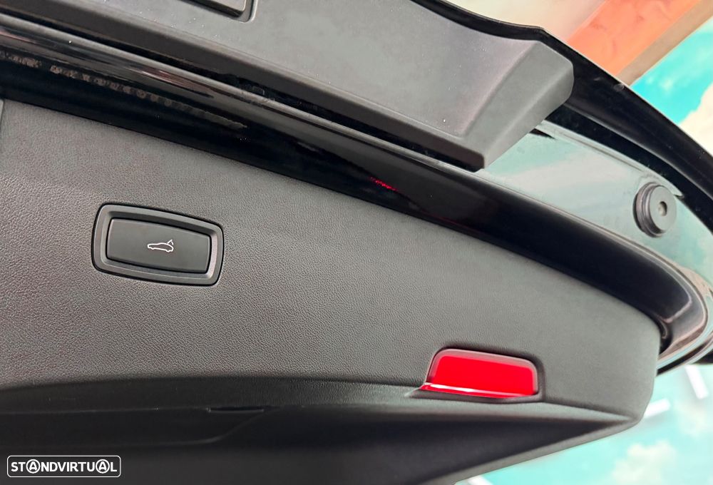 Porsche Cayenne Coupé E-Hybrid - 8