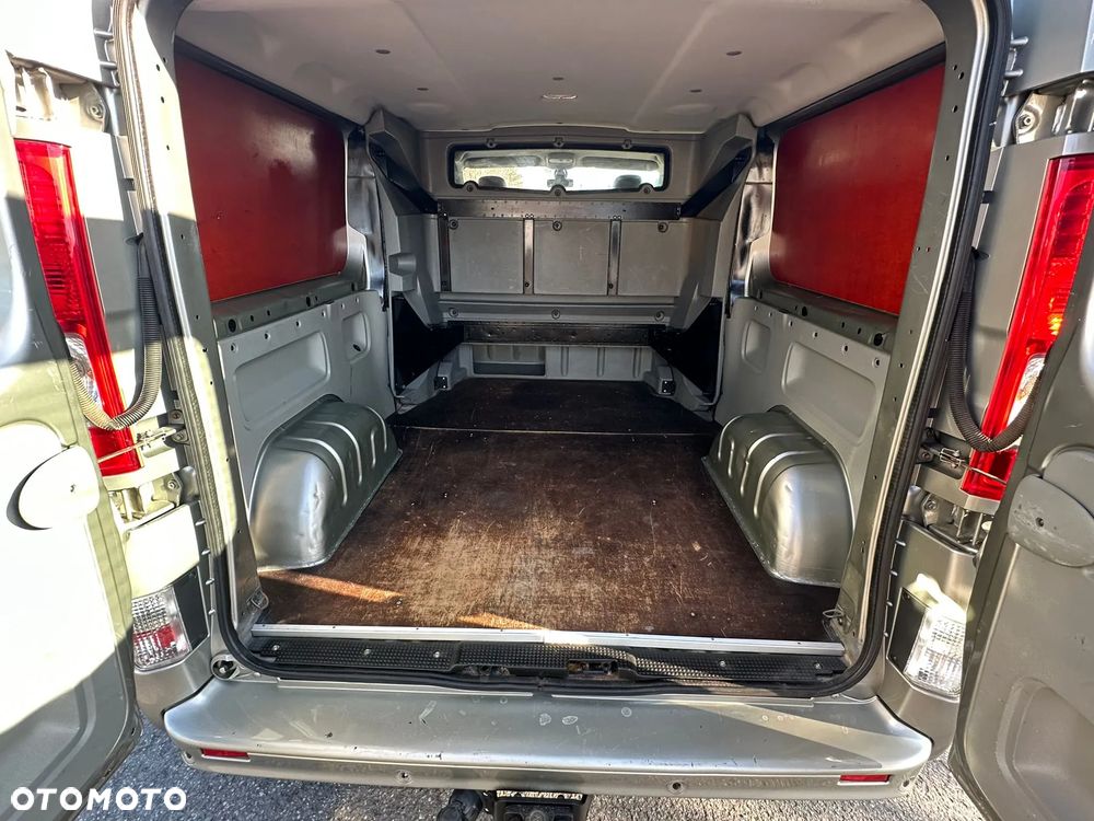 Renault Trafic - 10