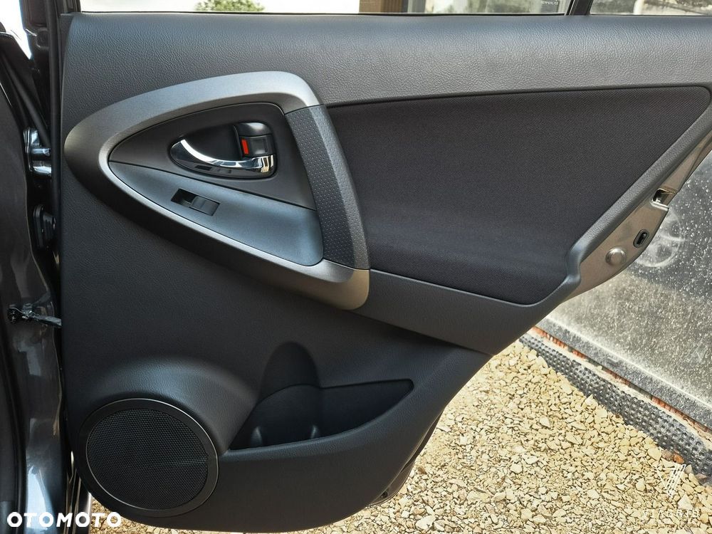Toyota RAV4 2.0 VVT-i Premium - 25