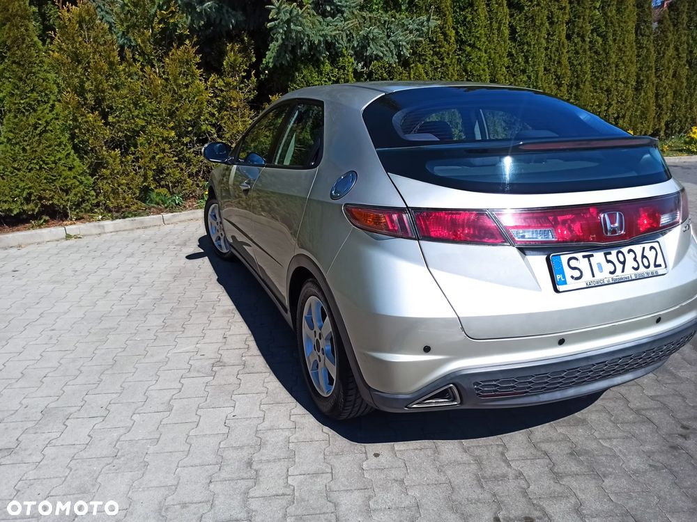 Honda Civic 1.8 Comfort - 12