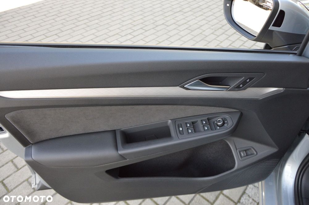 Volkswagen Golf - 7