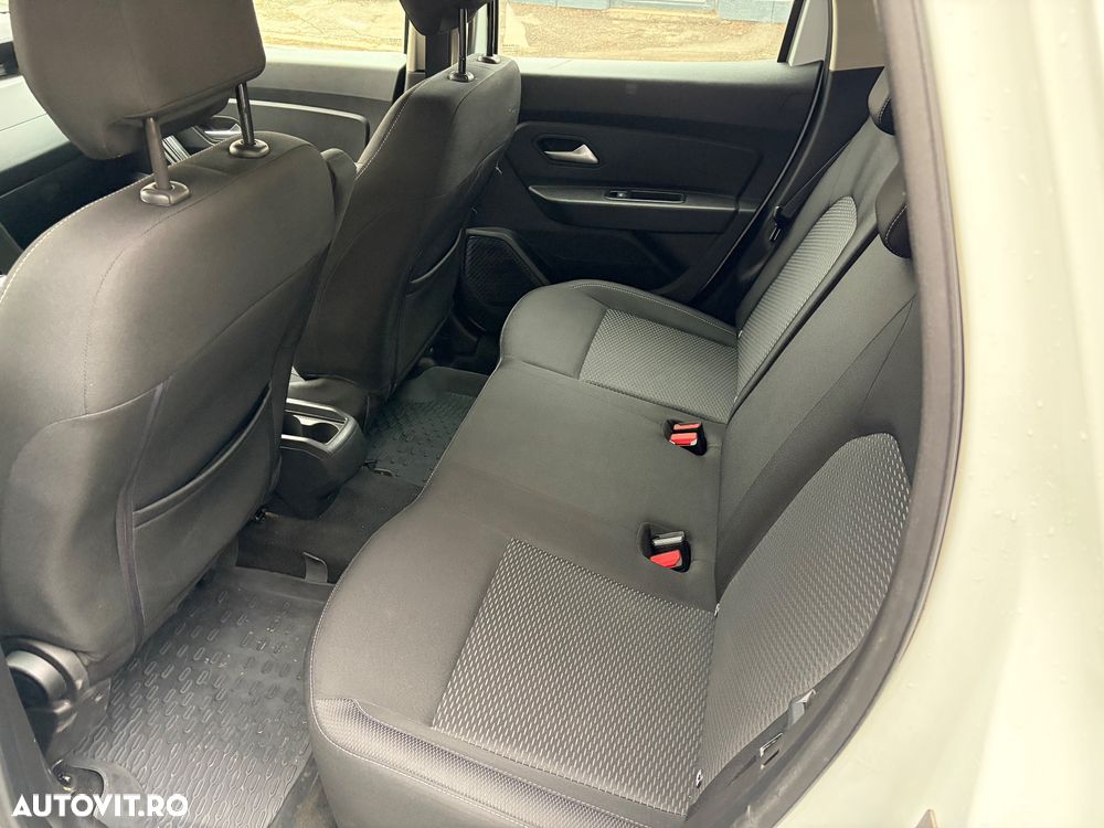 Dacia Duster 1.5 Blue dCi 4WD Comfort - 9