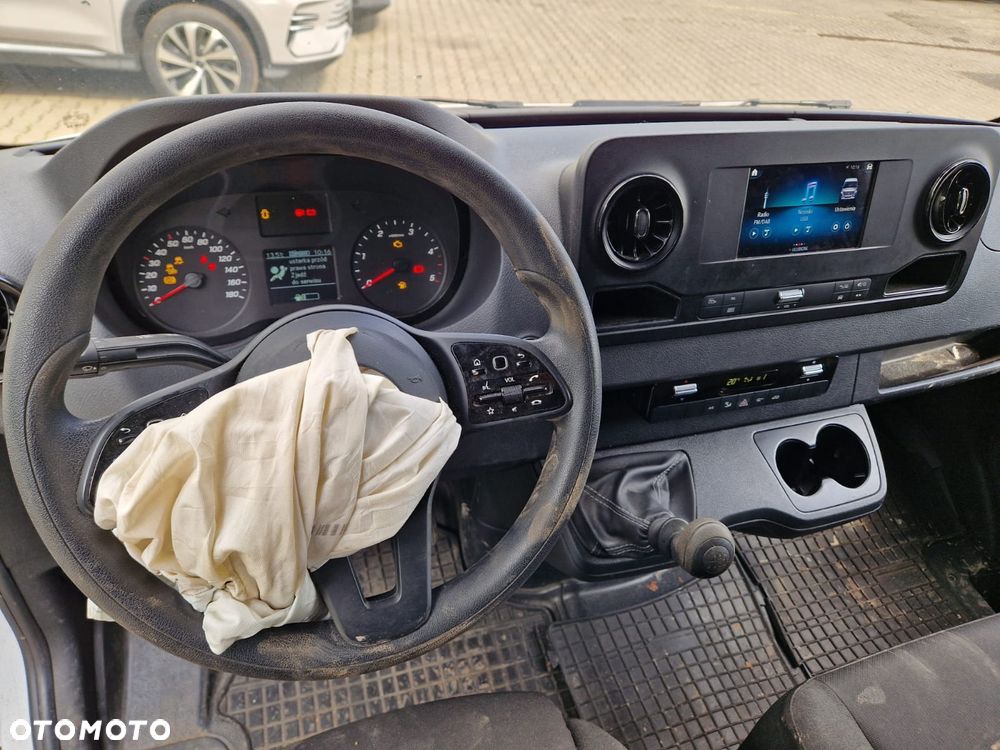 Mercedes-Benz Sprinter - 17
