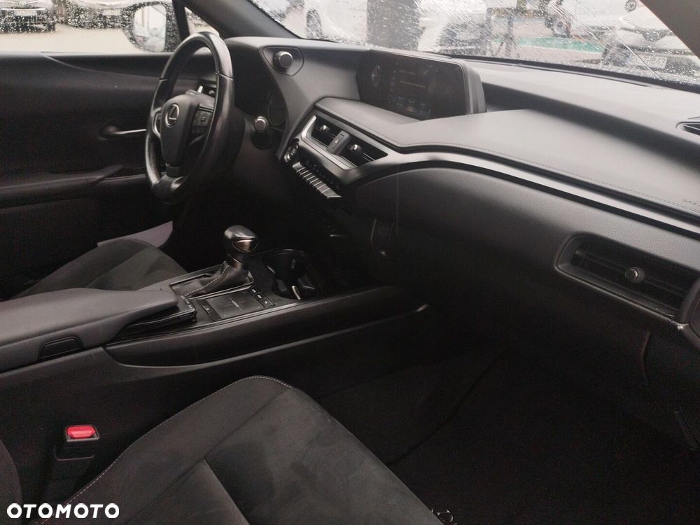 Lexus UX 200 GPF Business Edition 2WD - 9