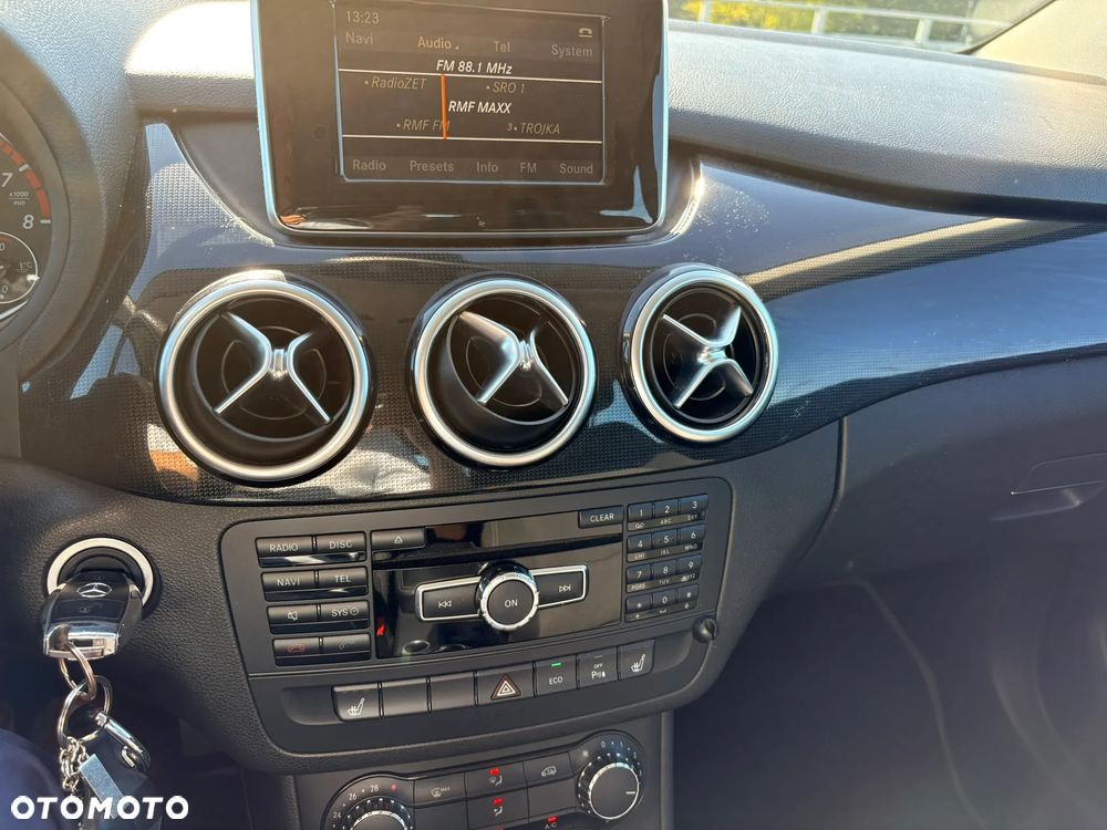 Mercedes-Benz Klasa B 180 - 40