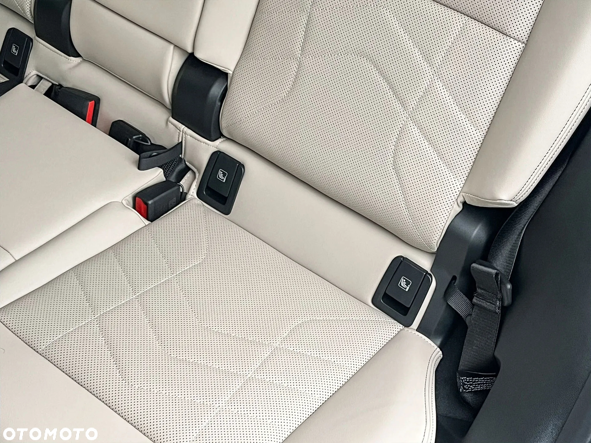 BMW X1 sDrive18d xLine - 28