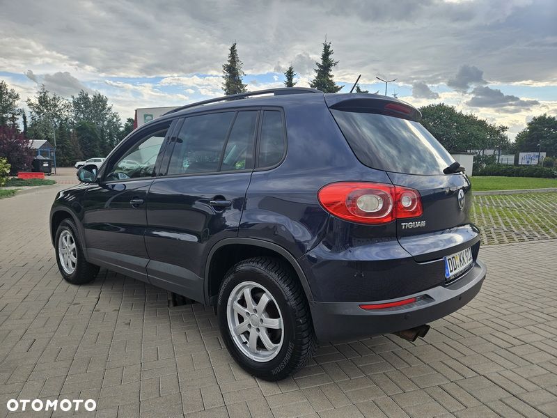 Volkswagen Tiguan - 4