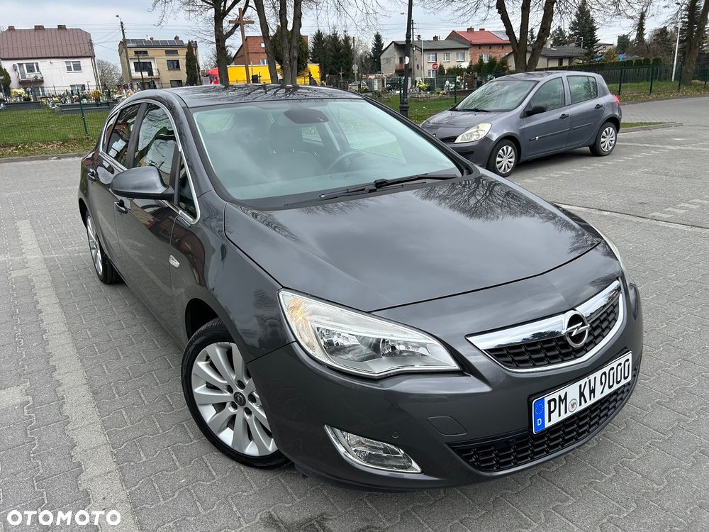 Opel Astra 1.6 Turbo Cosmo - 13