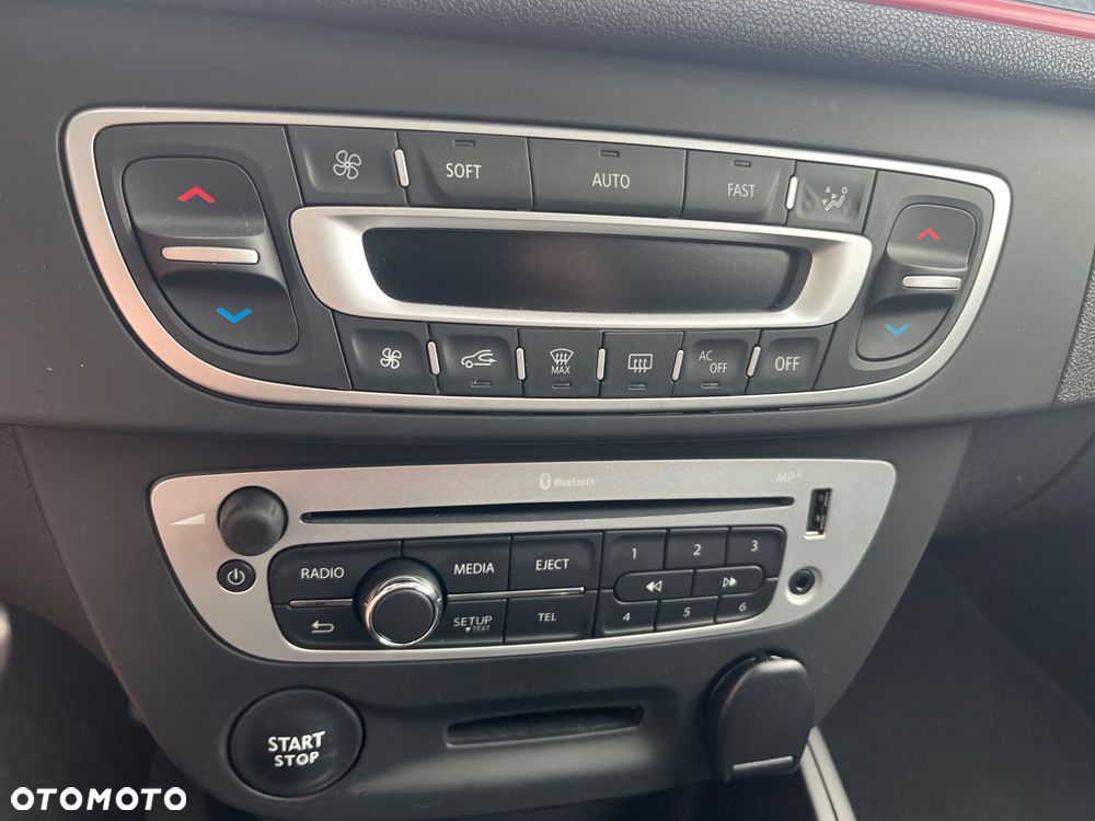Renault Megane ENERGY TCe 115 Start & Stop Bose Edition - 20