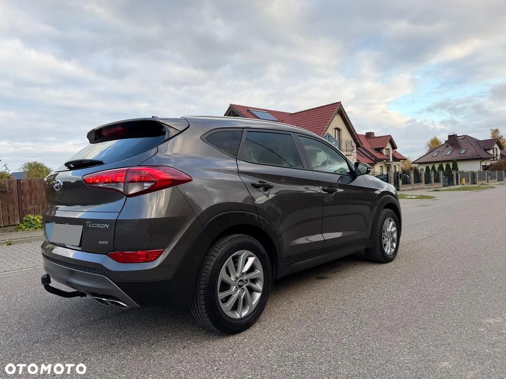 Hyundai Tucson 2.0 CRDi 4WD Automatik Style - 32