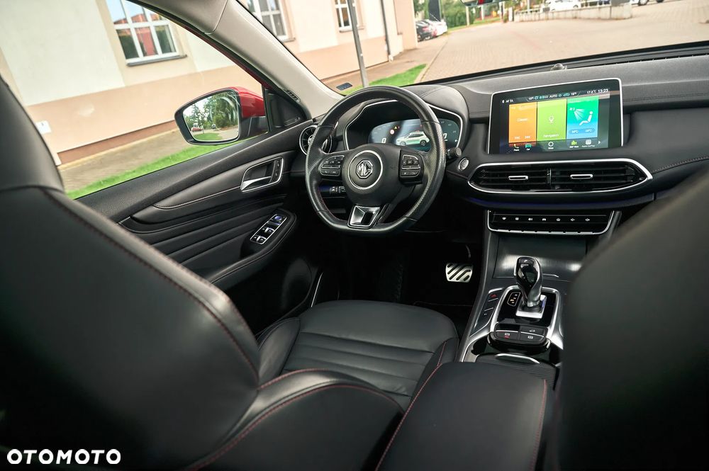 MG HS PHEV 1.5T-GDI Luxury - 24