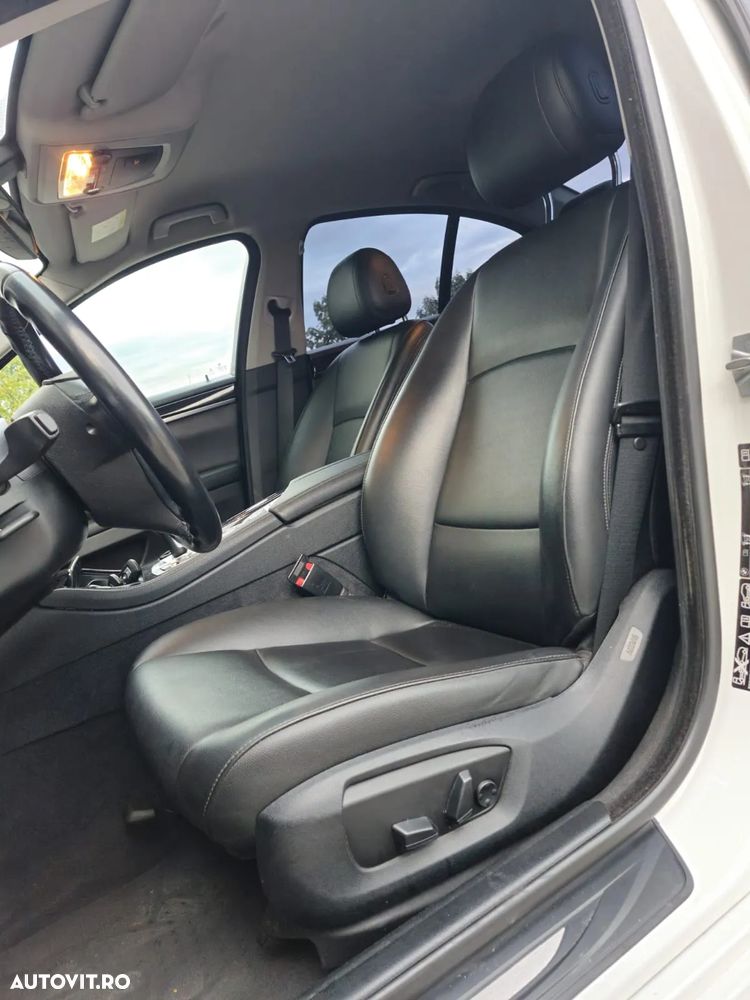 BMW Seria 5 520d xDrive AT - 9