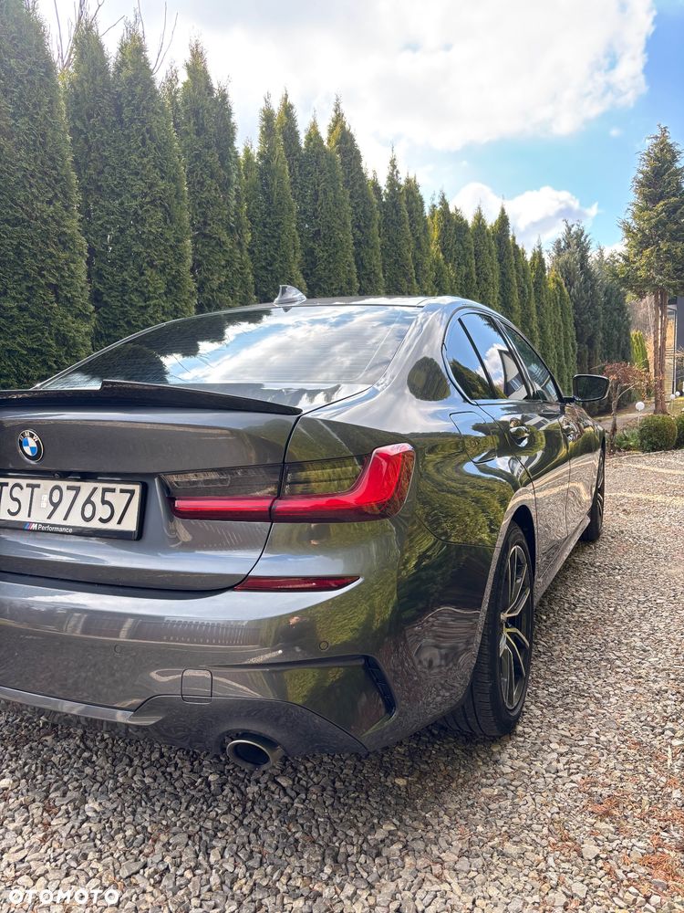 BMW Seria 3 330i xDrive - 6
