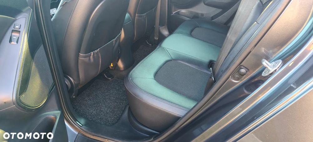 Hyundai ix35 2.0 CRDi 4WD Premium - 19