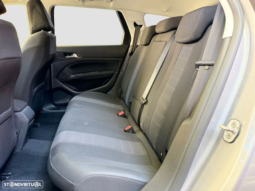 Peugeot 308 SW 1.2 PureTech Allure EAT8 - 13