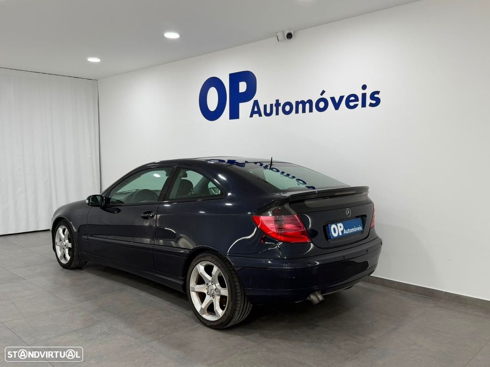 Mercedes-Benz C 220 - 4