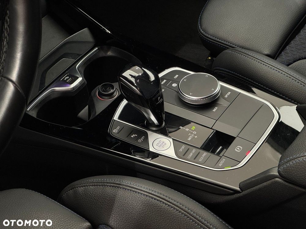 BMW Seria 1 118i M Sport - 9