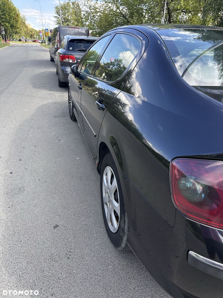 Peugeot 407 - 4