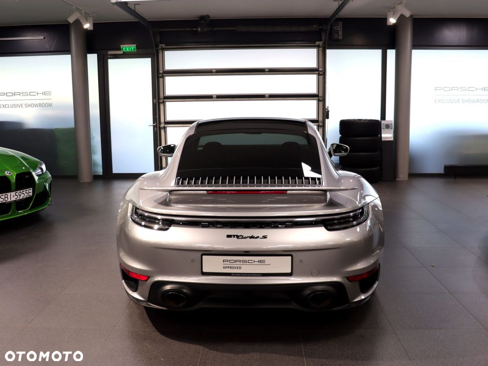 Porsche 911 Turbo S - 4