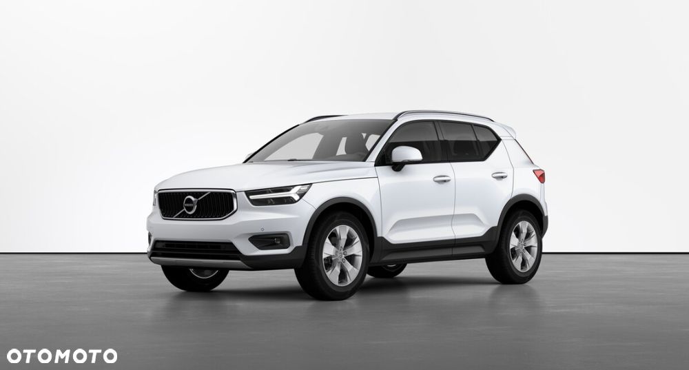 Volvo XC 40 T2 Momentum Pro - 32