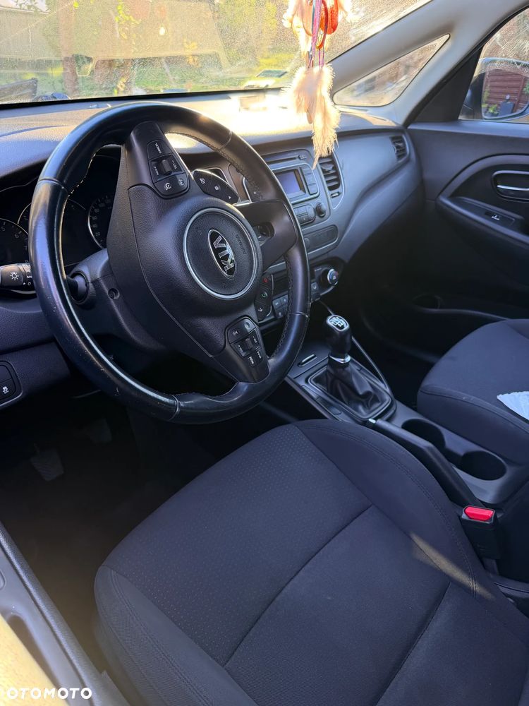Kia Carens 1.6 GDI M - 5