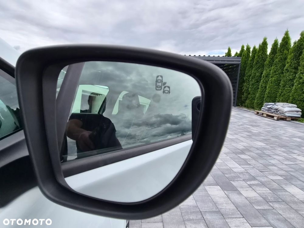 Renault Zoe EV50 135hp Riviera - 15