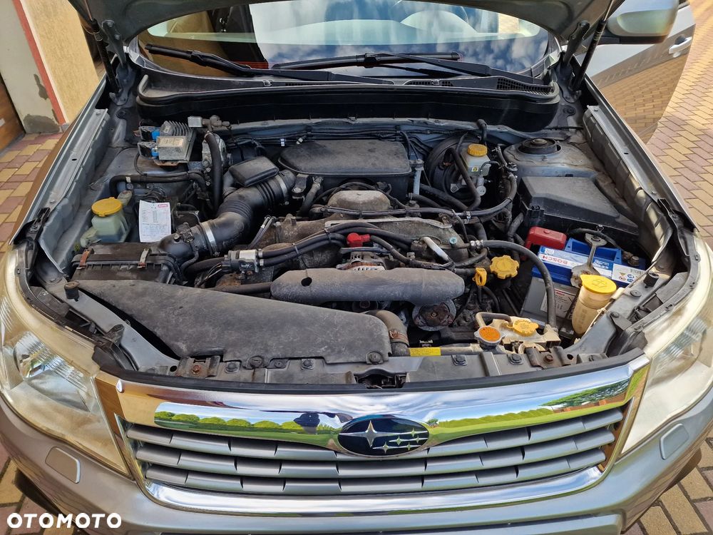 Subaru Forester 2.5 X Premium - 23