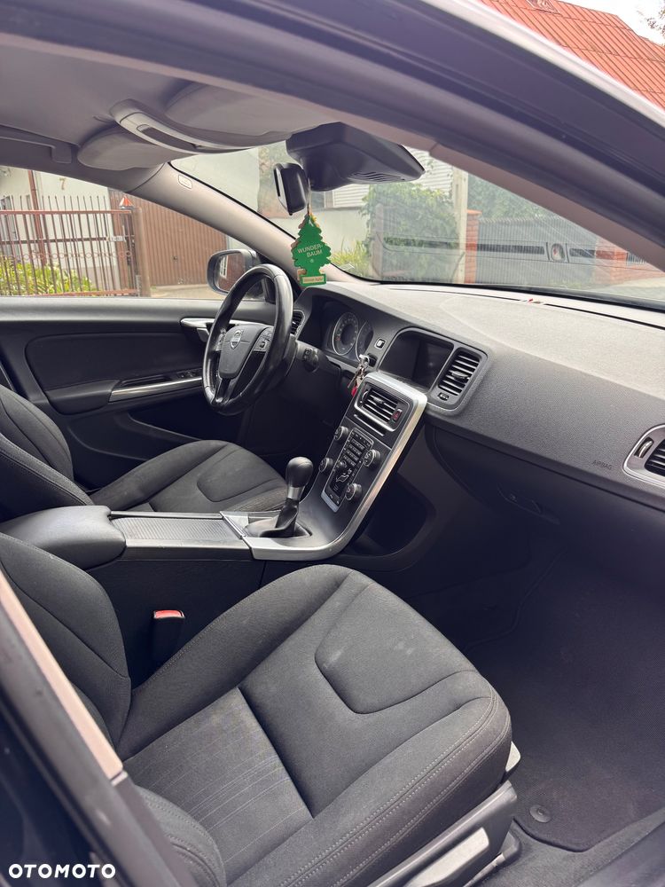 Volvo V60 D2 - 8