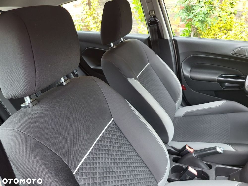 Ford Fiesta - 11