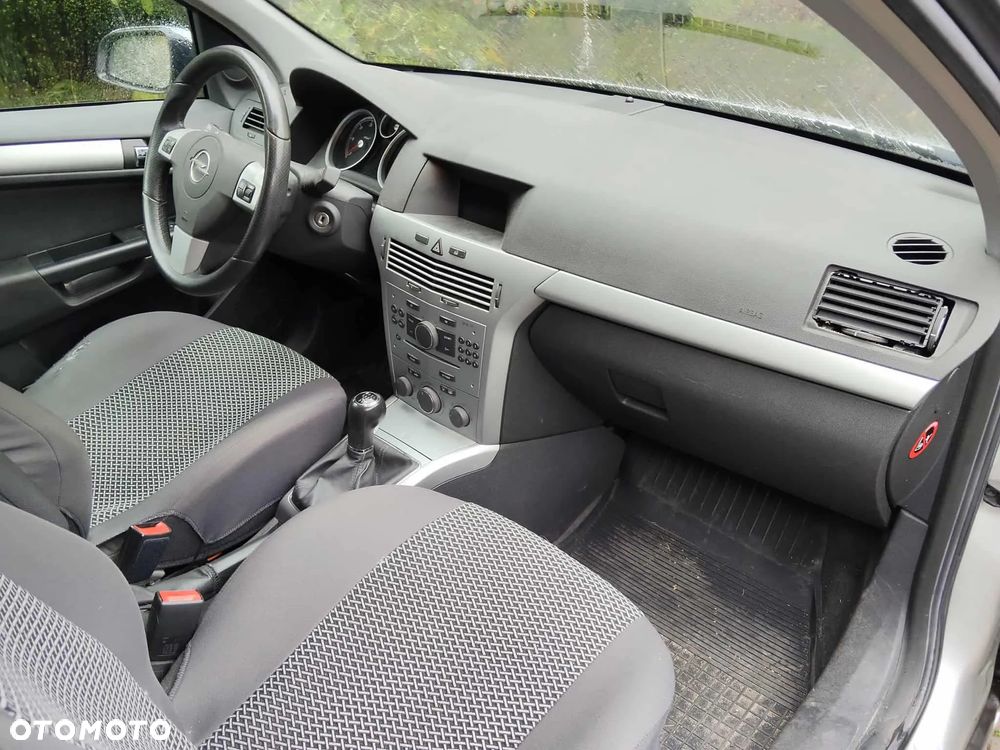 Opel Astra III 1.7 CDTI - 11