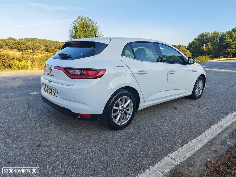 Renault Mégane 1.5 dCi Intens - 4