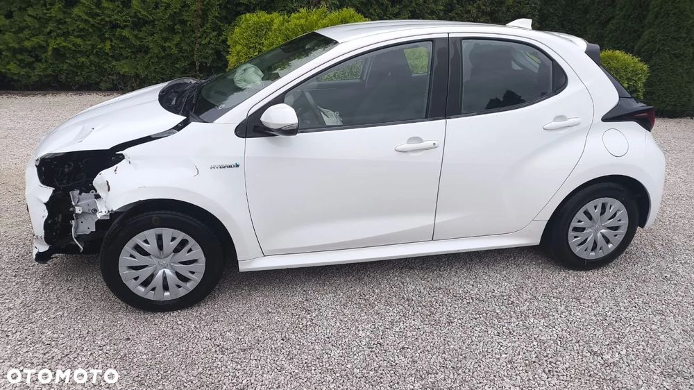 Toyota Yaris - 4
