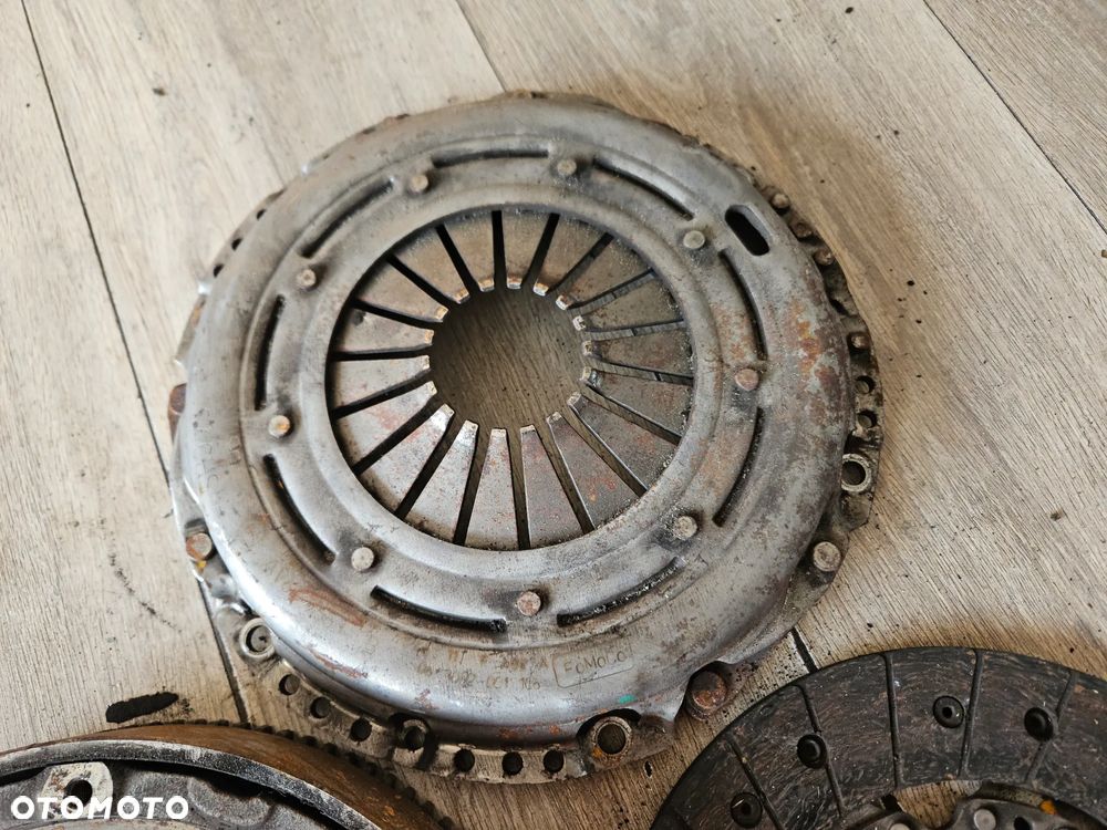 Sprzęgło koło dwumasowe tarcza docisk Ford Focus Mk3 1,6 TDCI 85kW 115KM 2012r AV61-6477-CE - 2